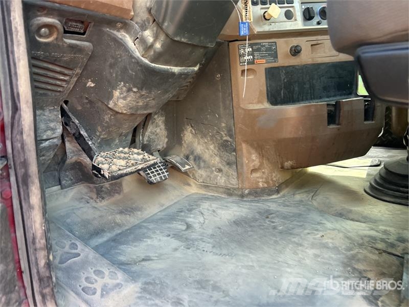 Mack GU713 10x4 Mixer Truck Kamioni mešalice za beton