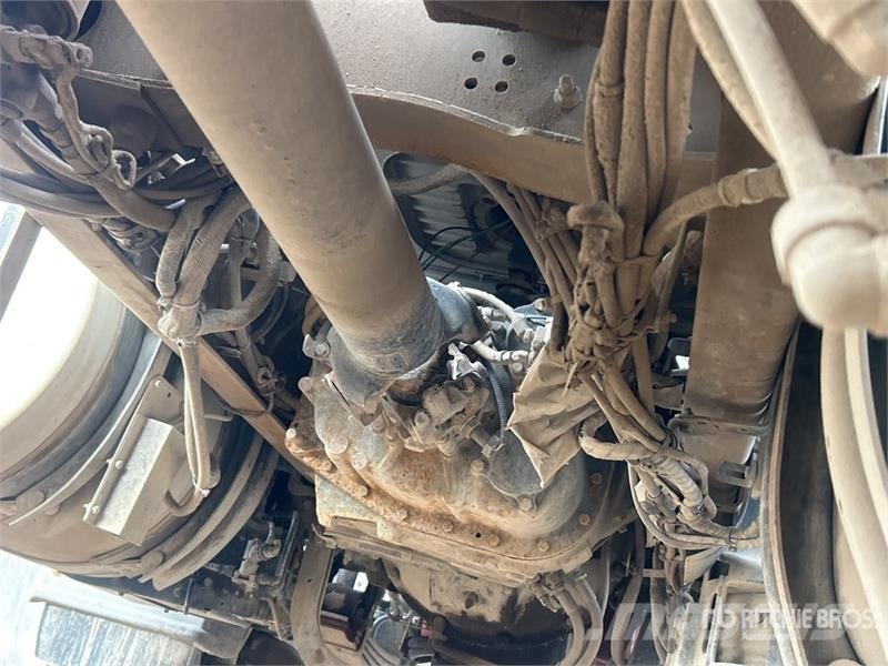 Mack GU713 10x4 Mixer Truck Avtomešalci za beton