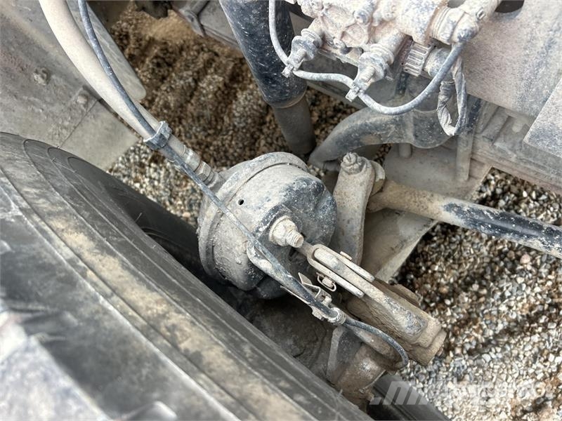Mack GU713 10x4 Mixer Truck Avtomešalci za beton