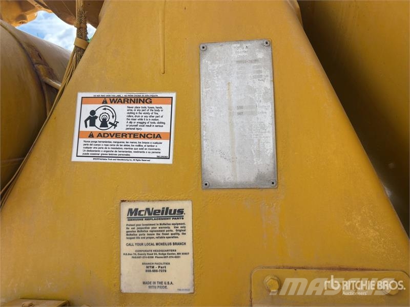Mack GU713 10x4 Mixer Truck Kamioni mešalice za beton