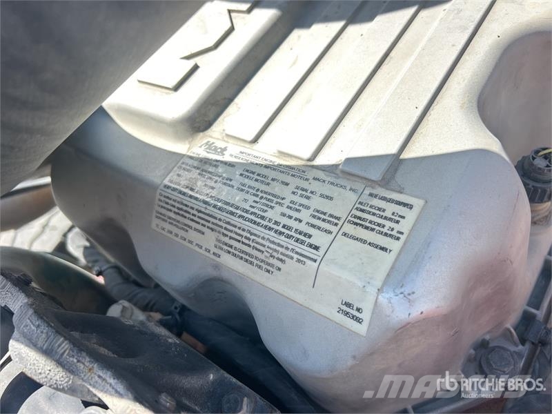 Mack GU713 10x4 Mixer Truck Kamioni mešalice za beton