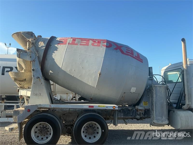 Mack GU713 6x4 Mixer Truck Concrete trucks