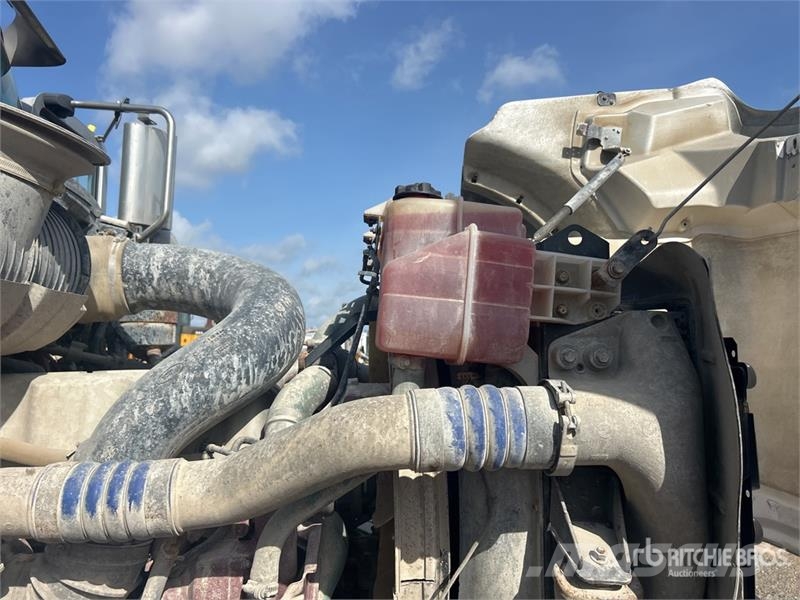 Mack GU713 6x4 Mixer Truck Avtomešalci za beton
