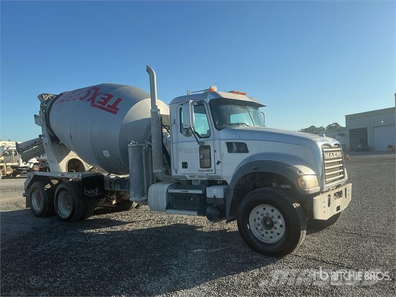 Mack GU713 6x4 Mixer Truck Concrete trucks