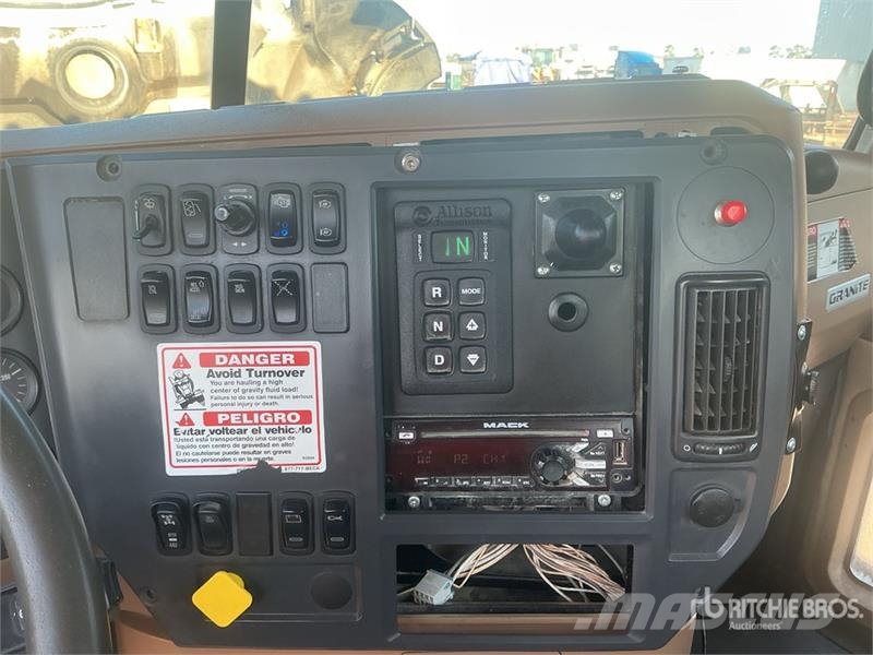 Mack GU713 6x4 Mixer Truck Concrete trucks