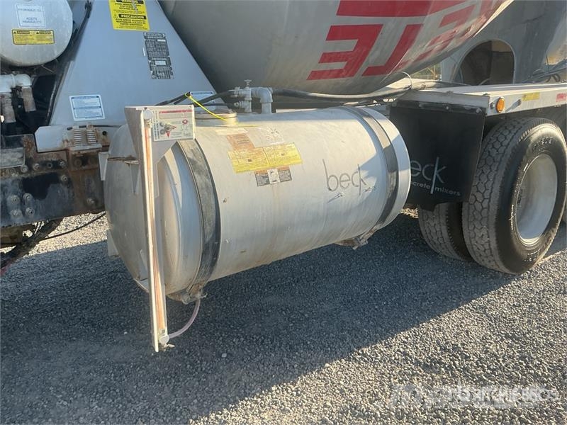 Mack GU713 6x4 Mixer Truck Concrete trucks