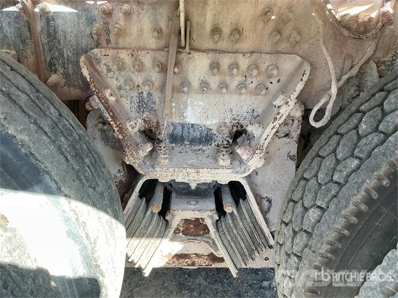 Mack GU713 6x4 Mixer Truck Avtomešalci za beton