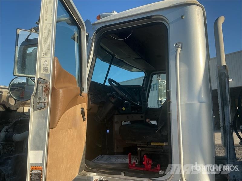 Mack GU713 6x4 Mixer Truck Concrete trucks