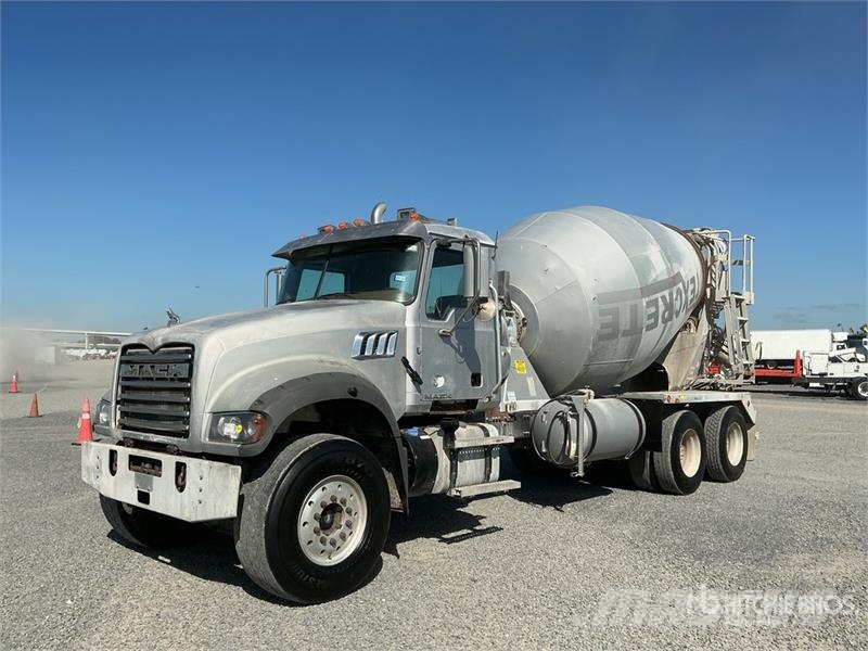 Mack GU713 6x4 Mixer Truck Avtomešalci za beton
