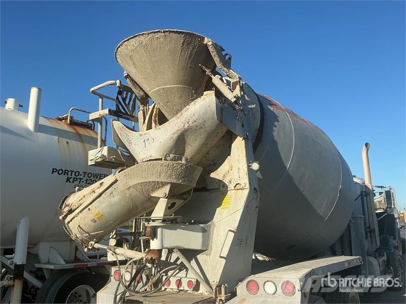 Mack GU713 6x4 Mixer Truck Concrete trucks