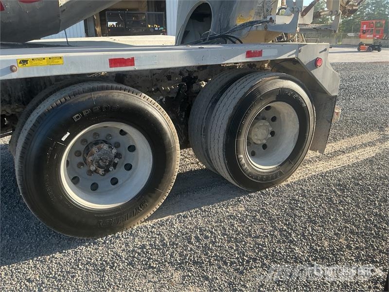 Mack GU713 6x4 Mixer Truck Concrete trucks