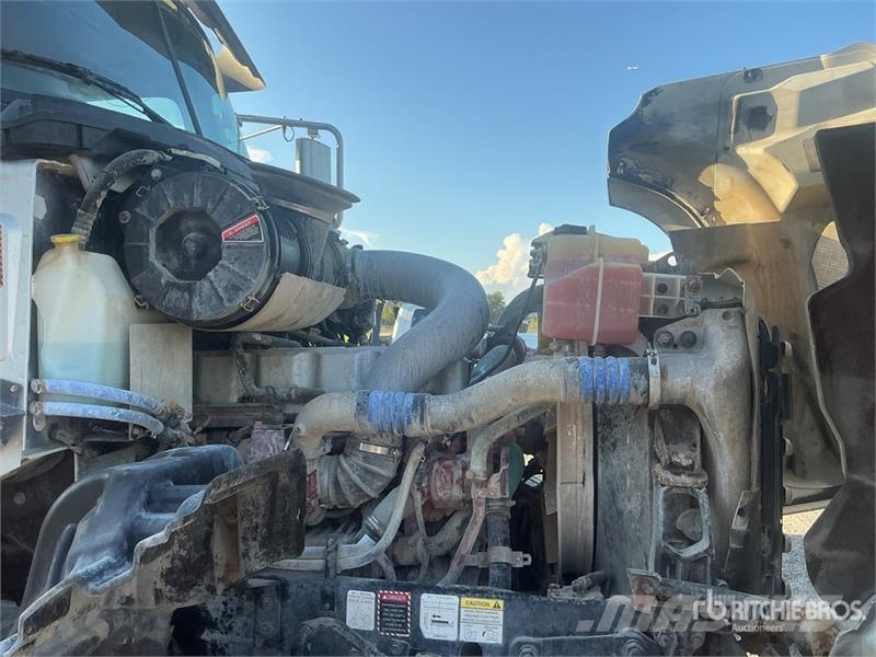 Mack GU713 6x4 Mixer Truck Concrete trucks