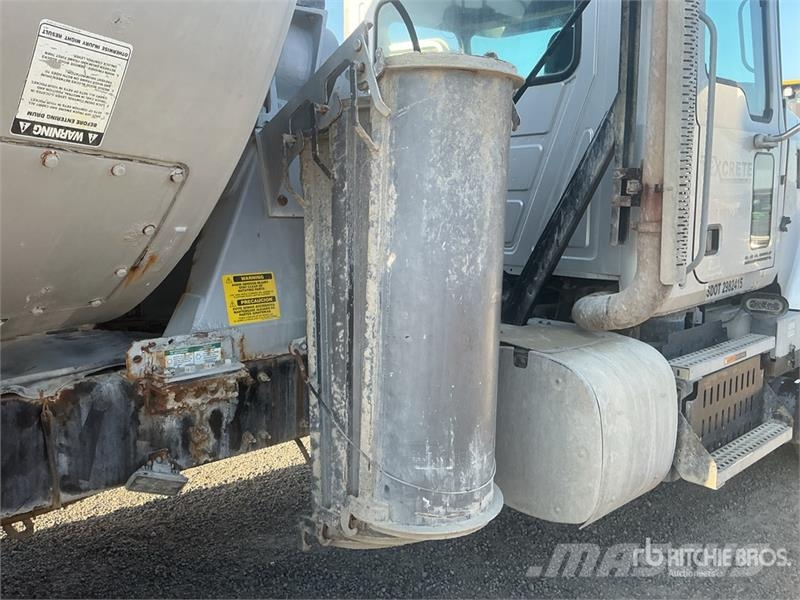 Mack GU713 6x4 Mixer Truck Concrete trucks