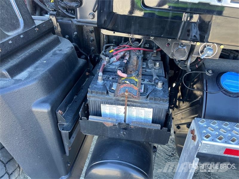 Mack GU713 Granite 8x4 Tri/A Dump Truck Autobasculanta