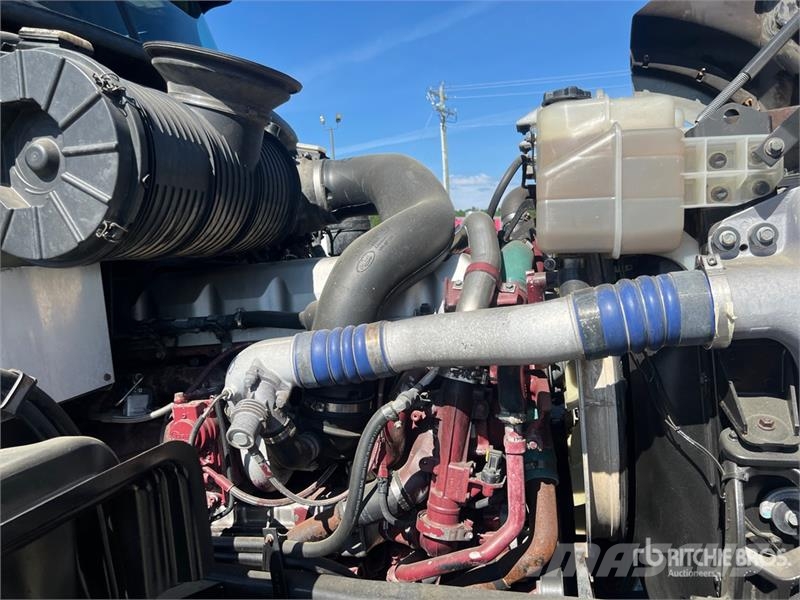 Mack GU713 Granite 8x4 Tri/A Dump Truck Autobasculanta