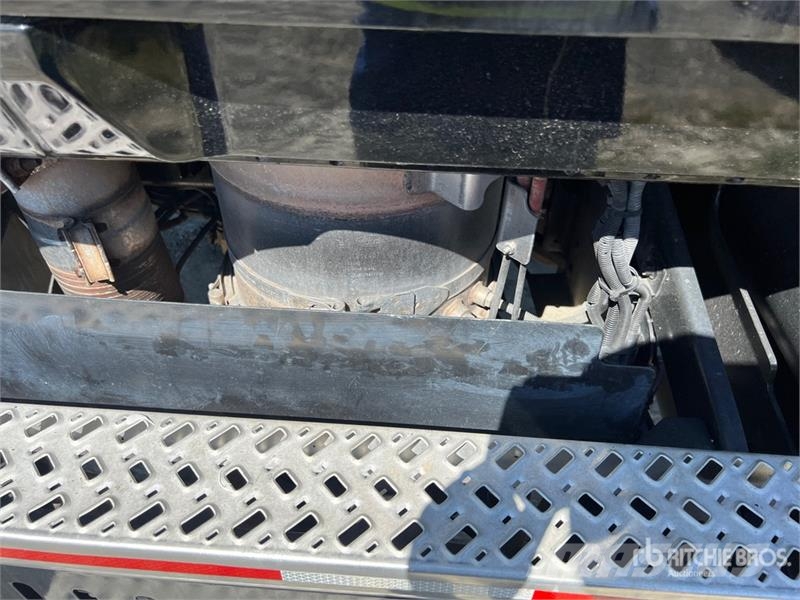 Mack GU713 Granite 8x4 Tri/A Dump Truck Autobasculanta