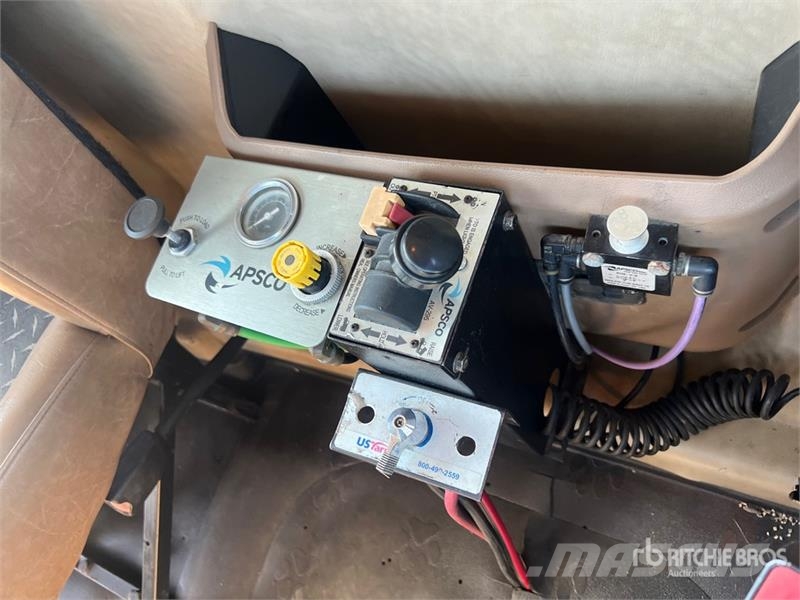 Mack GU713 Granite 8x4 Tri/A Dump Truck Autobasculanta