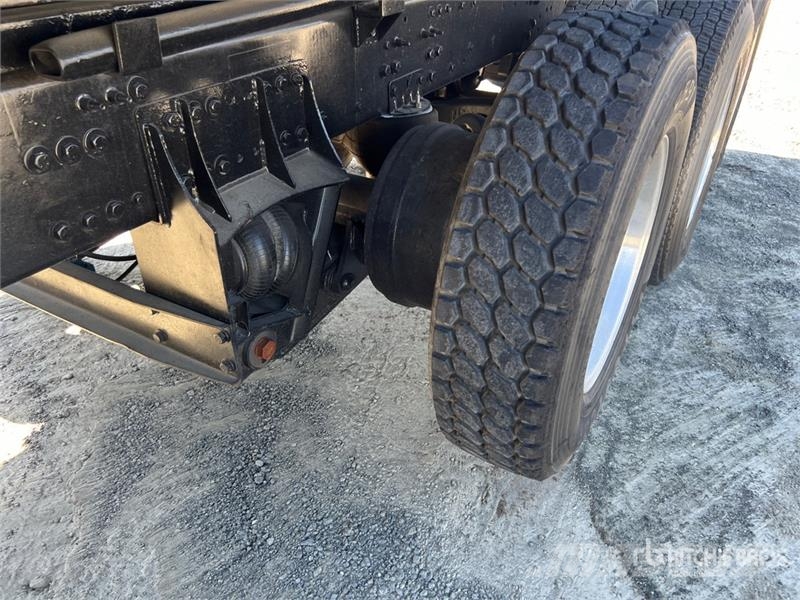 Mack GU713 Granite 8x4 Tri/A Dump Truck Autobasculanta