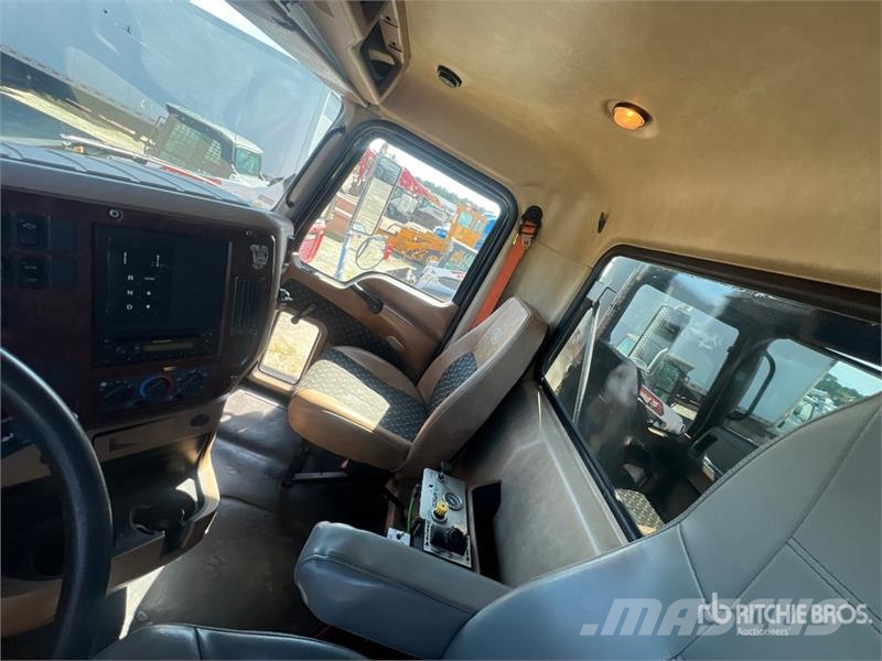 Mack GU713 Granite 8x4 Tri/A Dump Truck Autobasculanta