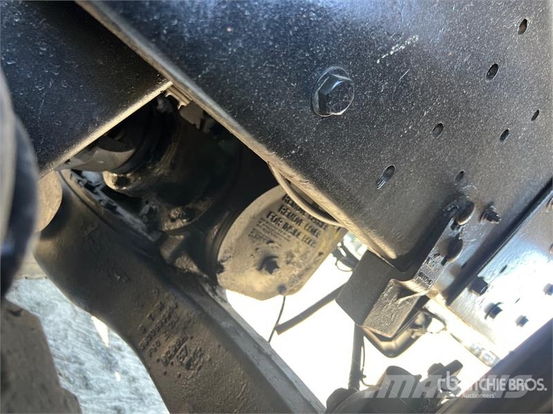 Mack GU713 Granite 8x4 Tri/A Dump Truck Autobasculanta