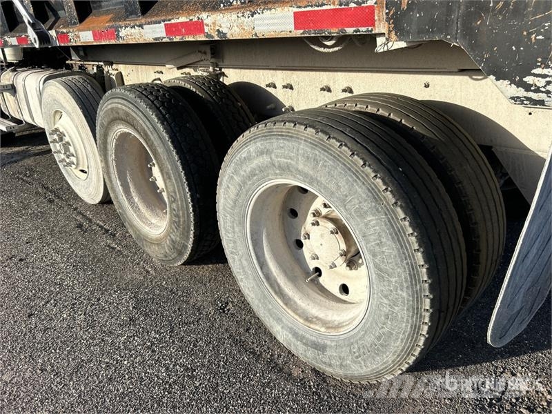 Mack GU813 Tipper trucks