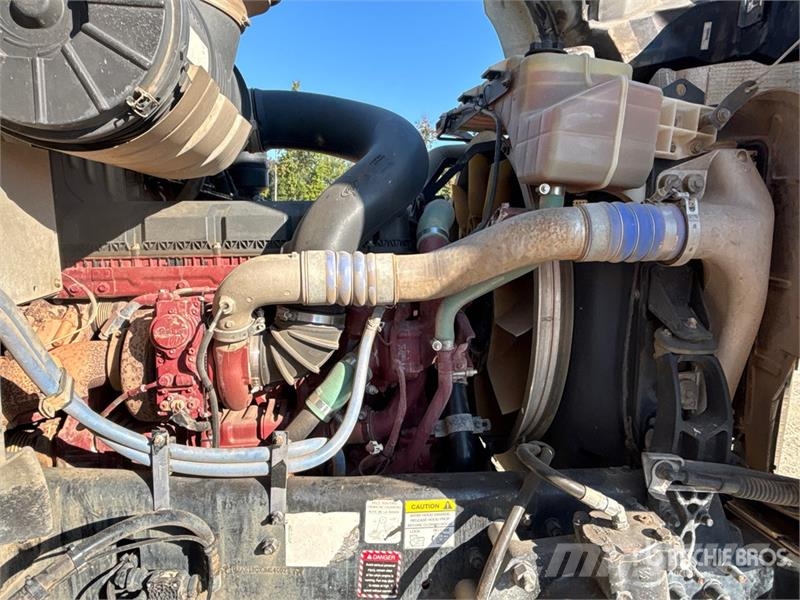 Mack GU813 Kipper