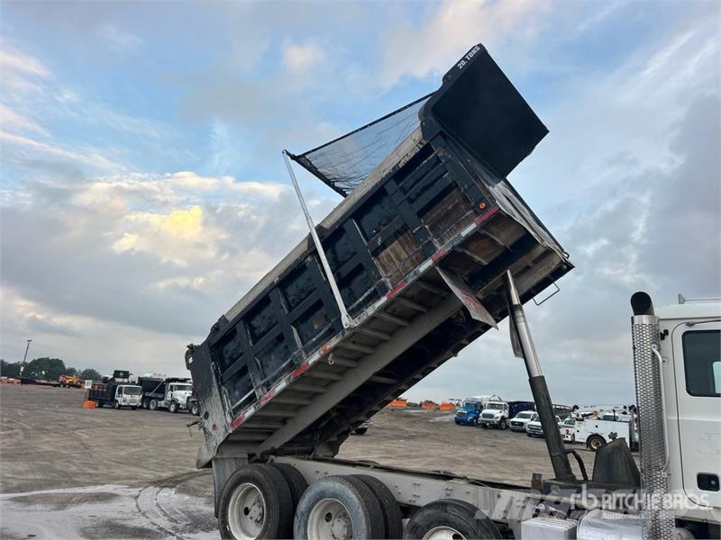 Mack GU813 Camion ribaltabili