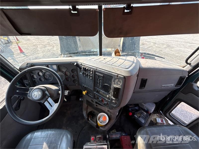 Mack GU813 Tipper trucks