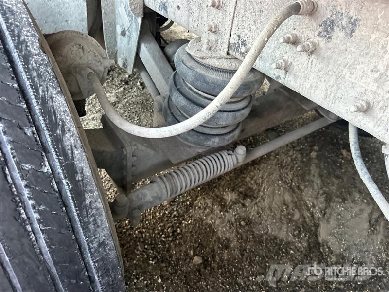 Mack GU813 Camion ribaltabili