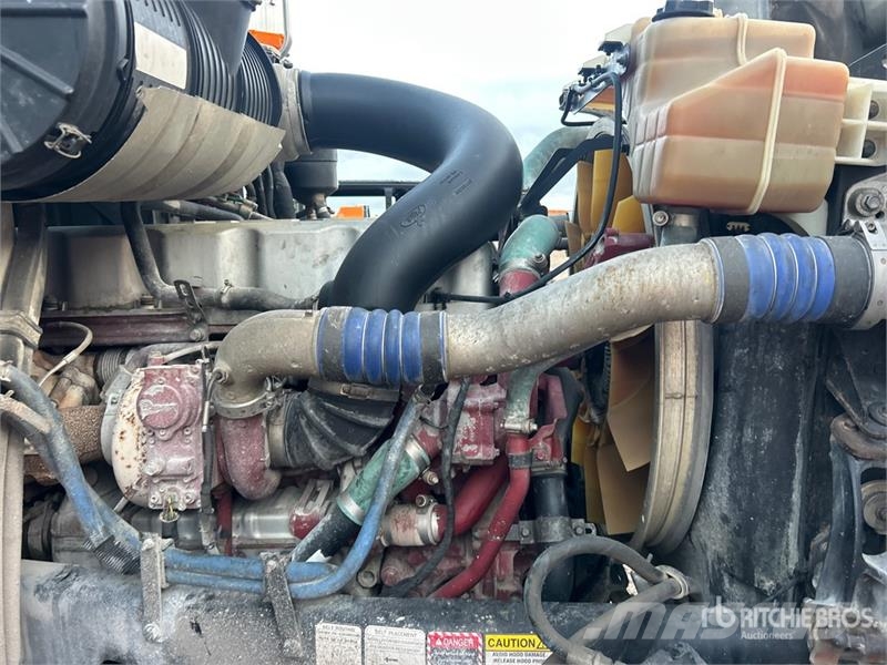 Mack GU813 Camion ribaltabili