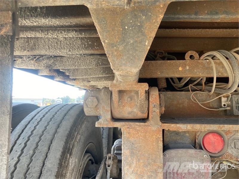 Mack GU813 Kipper