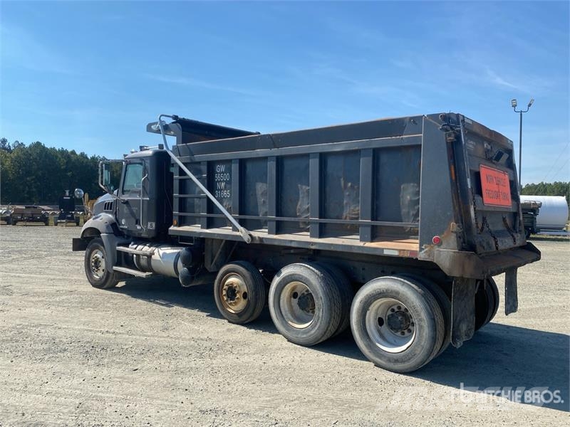 Mack GU813 Kipper