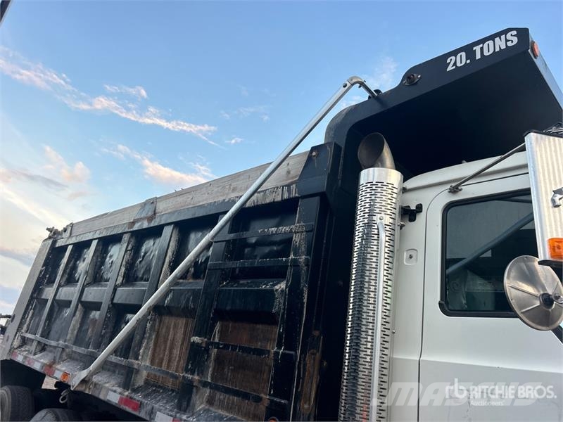 Mack GU813 Camion ribaltabili