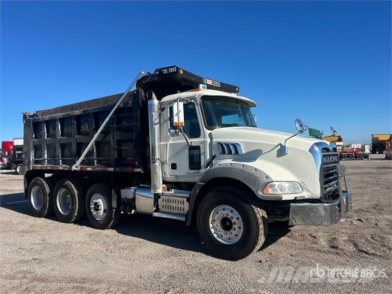Mack GU813 Sora- ja kippiautot
