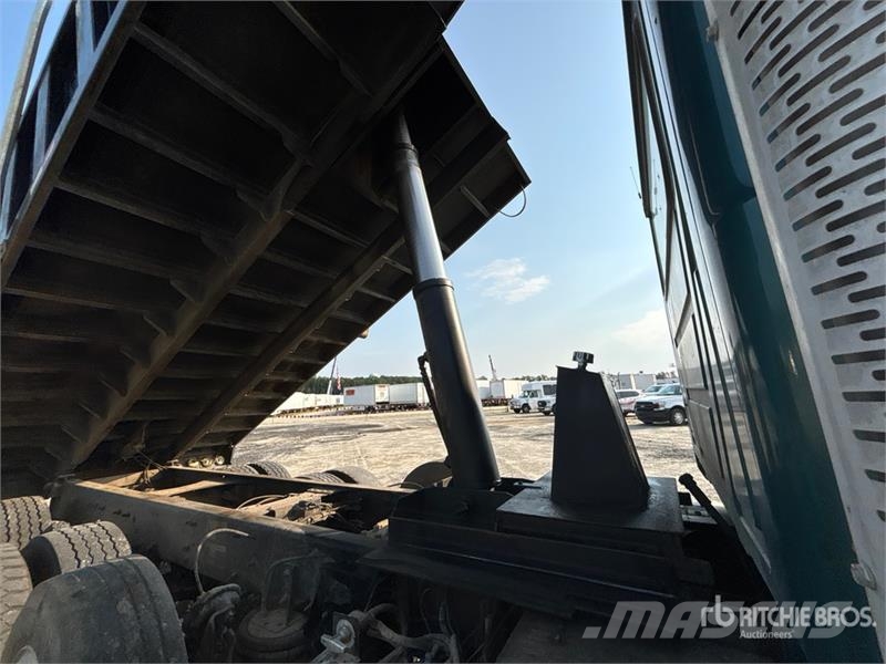 Mack GU813 Tipper trucks