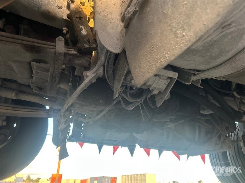 Mack GU813 شاحنات قلابة