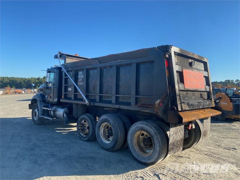 Mack GU813 Kiper tovornjaki