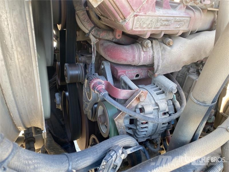 Mack GU813 Kipper