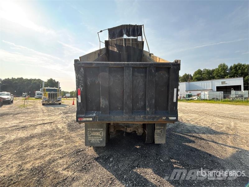 Mack GU813 Tipper trucks