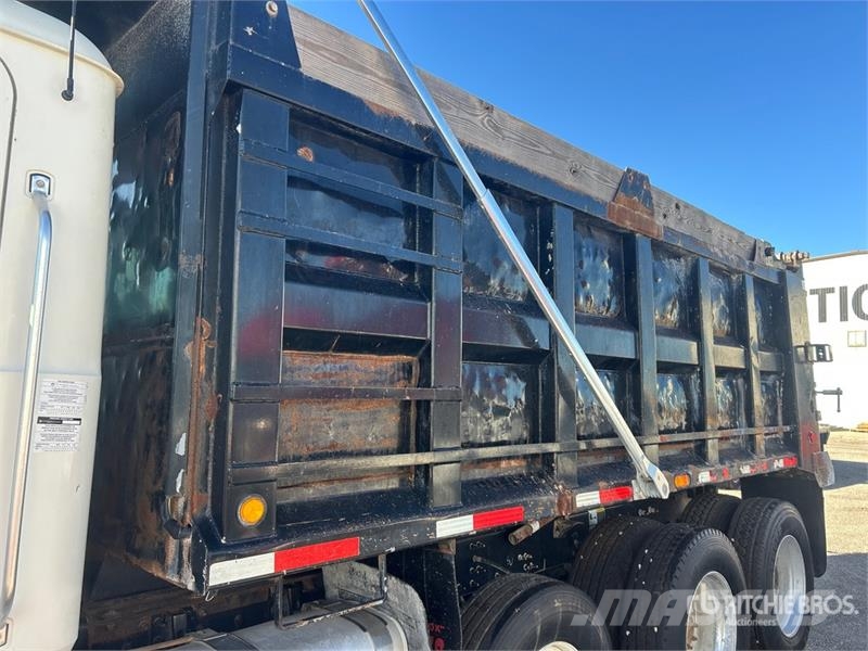 Mack GU813 Sora- ja kippiautot
