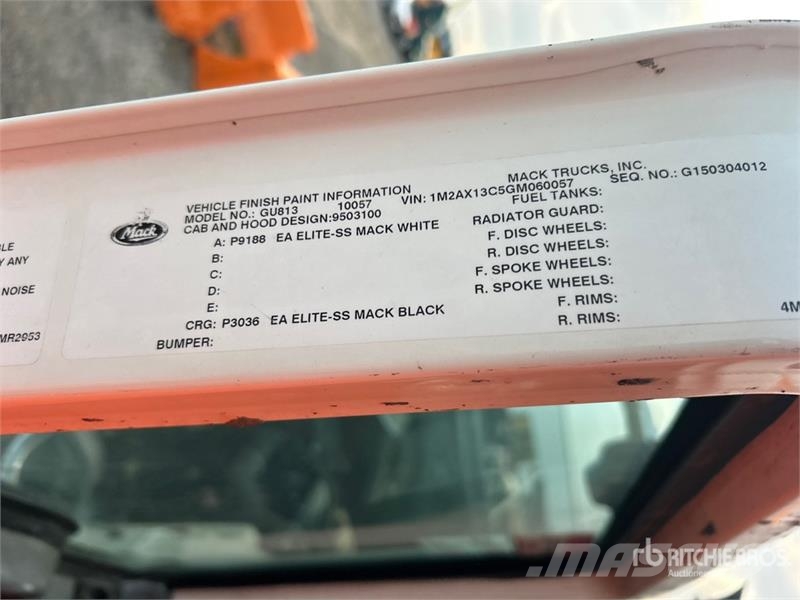Mack GU813 Camion ribaltabili