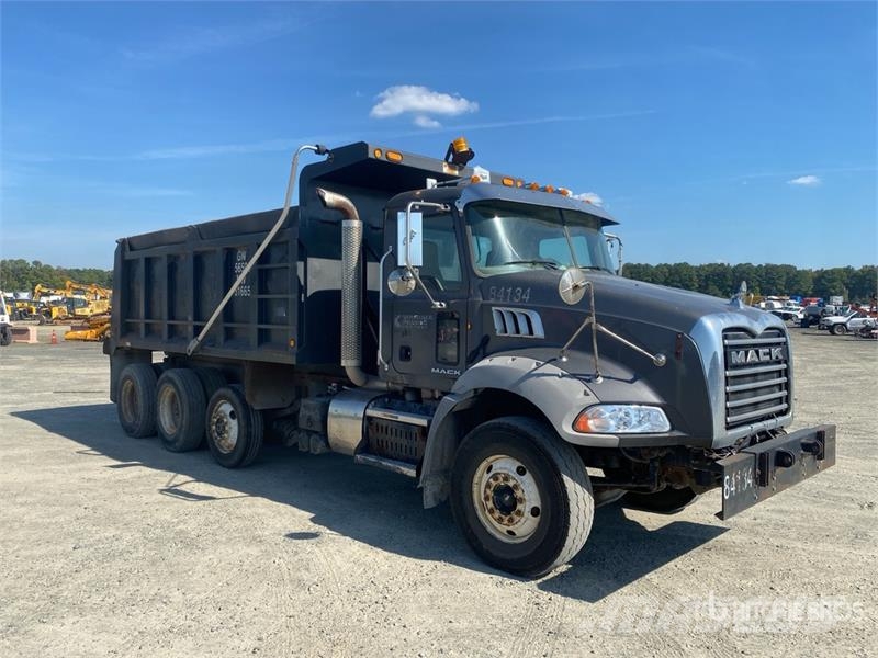Mack GU813 Kipper
