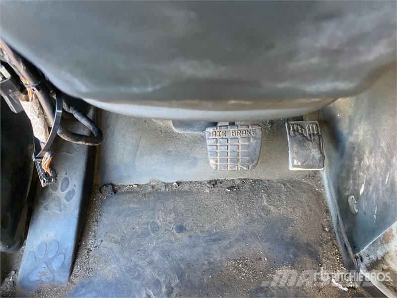 Mack GU813 Kiper tovornjaki