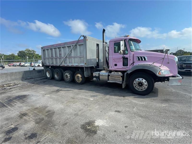 Mack GU813 10x4 Crew Cab Quad/A Dump Truck Tippbil