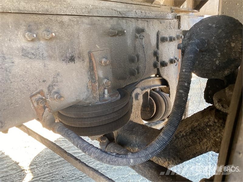 Mack GU813 10x4 Quad/A Dump Truck Kipper