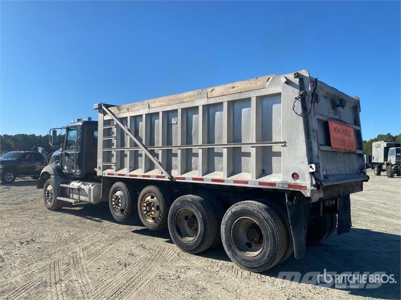Mack GU813 10x4 Quad/A Dump Truck Kipper