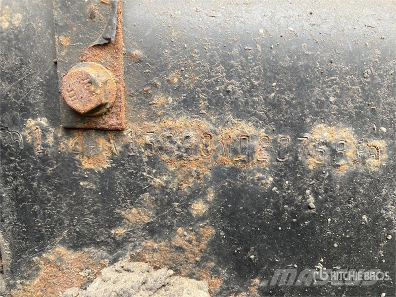 Mack GU813 10x4 Quad/A Dump Truck Camiones bañeras basculantes o volquetes