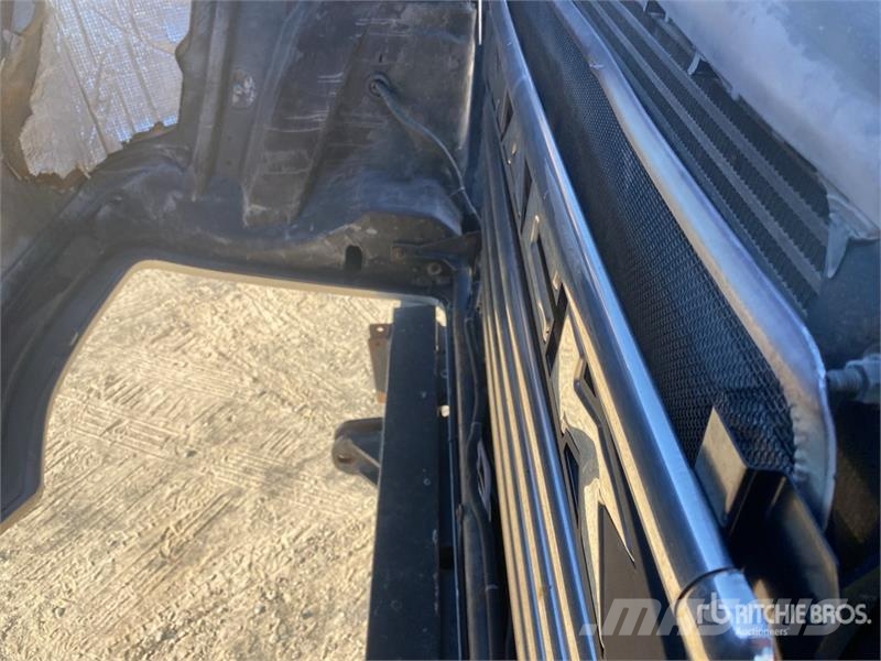 Mack GU813 10x4 Quad/A Dump Truck Kipper