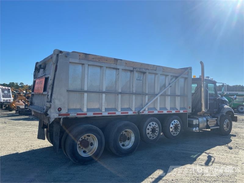 Mack GU813 10x4 Quad/A Dump Truck Kipper