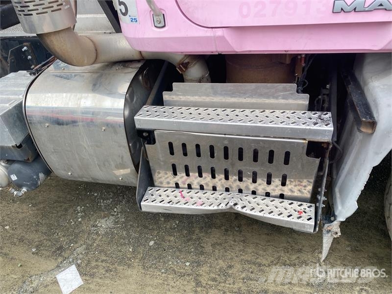 Mack GU813 10x4 Quad/A Dump Truck Camiones bañeras basculantes o volquetes